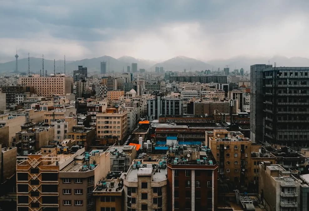 Top 5 des enjeux financiers et politiques liés à la guerre américaine contre l'Iran et ses répercussions
