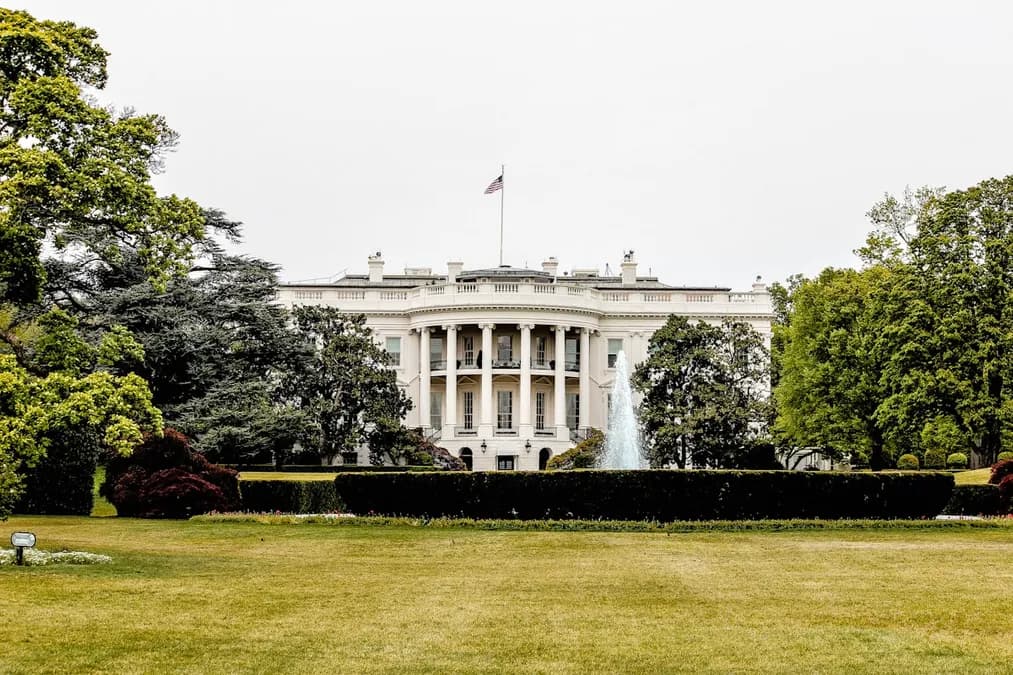 Trump annonce un accord pour la réouverture du détroit d'Ormuz