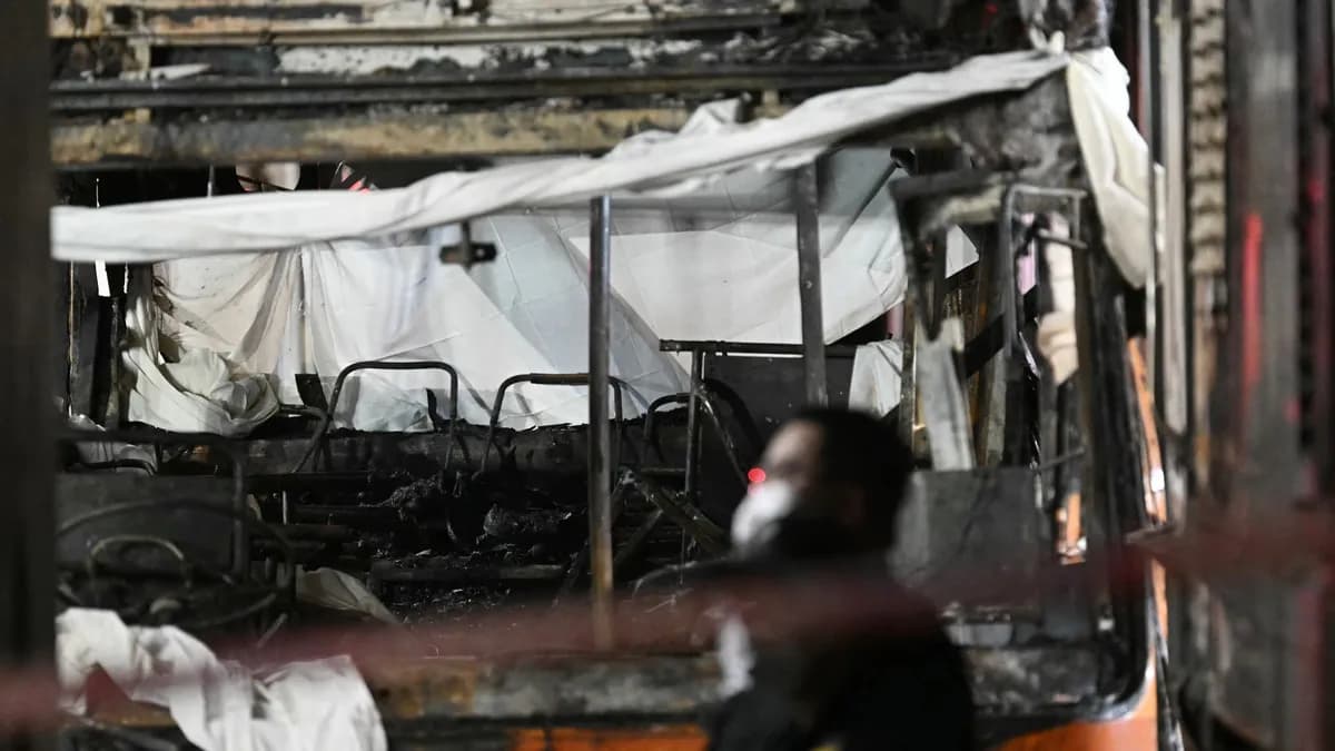 Collision mortelle entre un train et un bus à Bangkok : bilan et enquête en cours