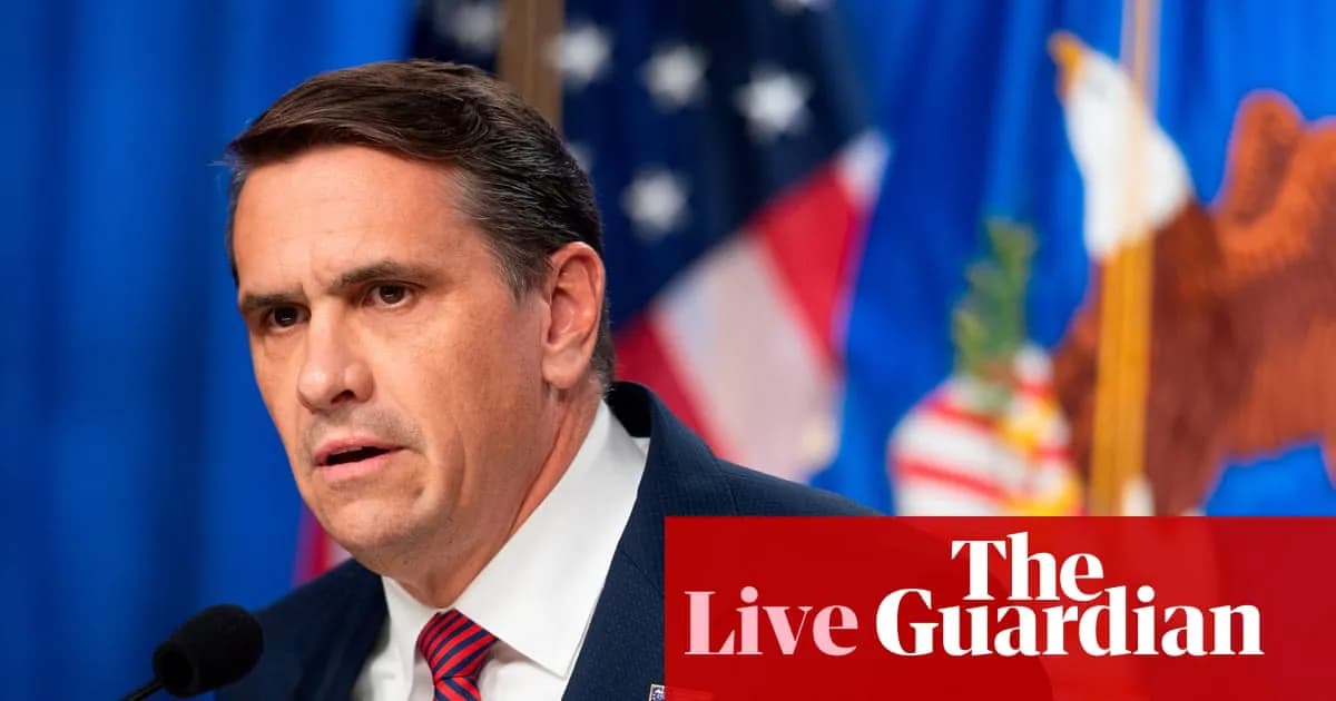 Le ministère de la Justice accuse James Comey d’avoir menacé Donald Trump