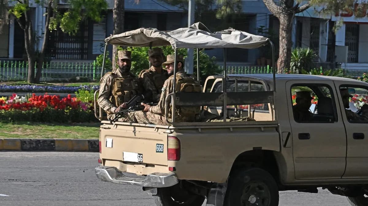 Conflit au Moyen-Orient : deuxième militaire français tué au Liban, tensions dans le détroit d'Ormuz