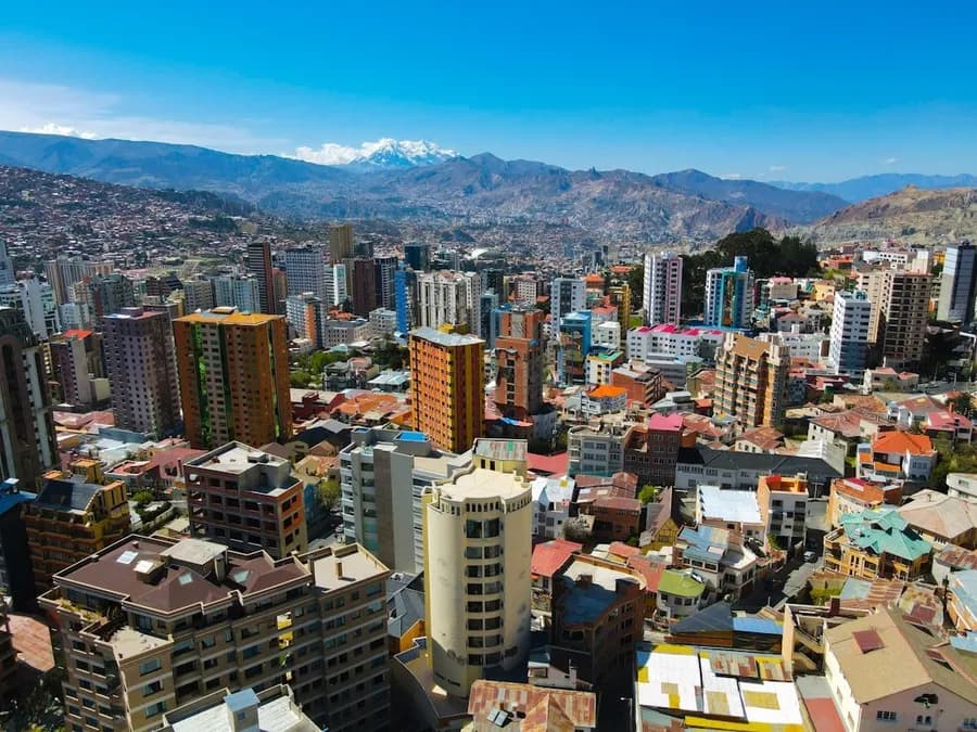 Décryptage : la guérilla EMC en Colombie reconnaît une « erreur » après un attentat meurtrier