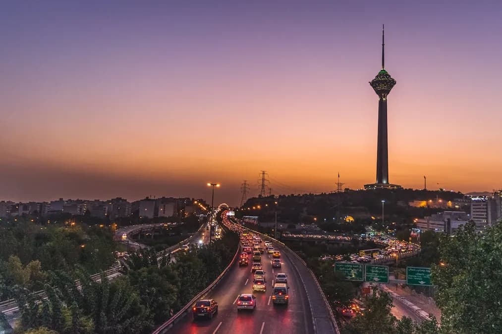 Détroit d’Ormuz : l’Iran augmente le passage des navires pour influencer les négociations avec les États-Unis