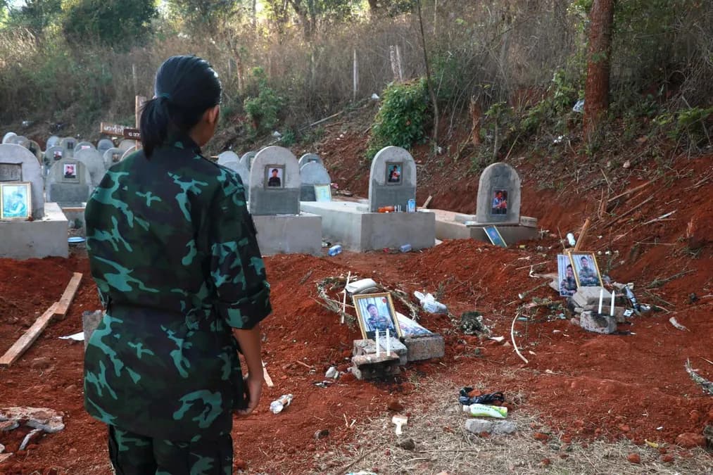 Conflit en Birmanie : plus de 100 000 morts en cinq ans