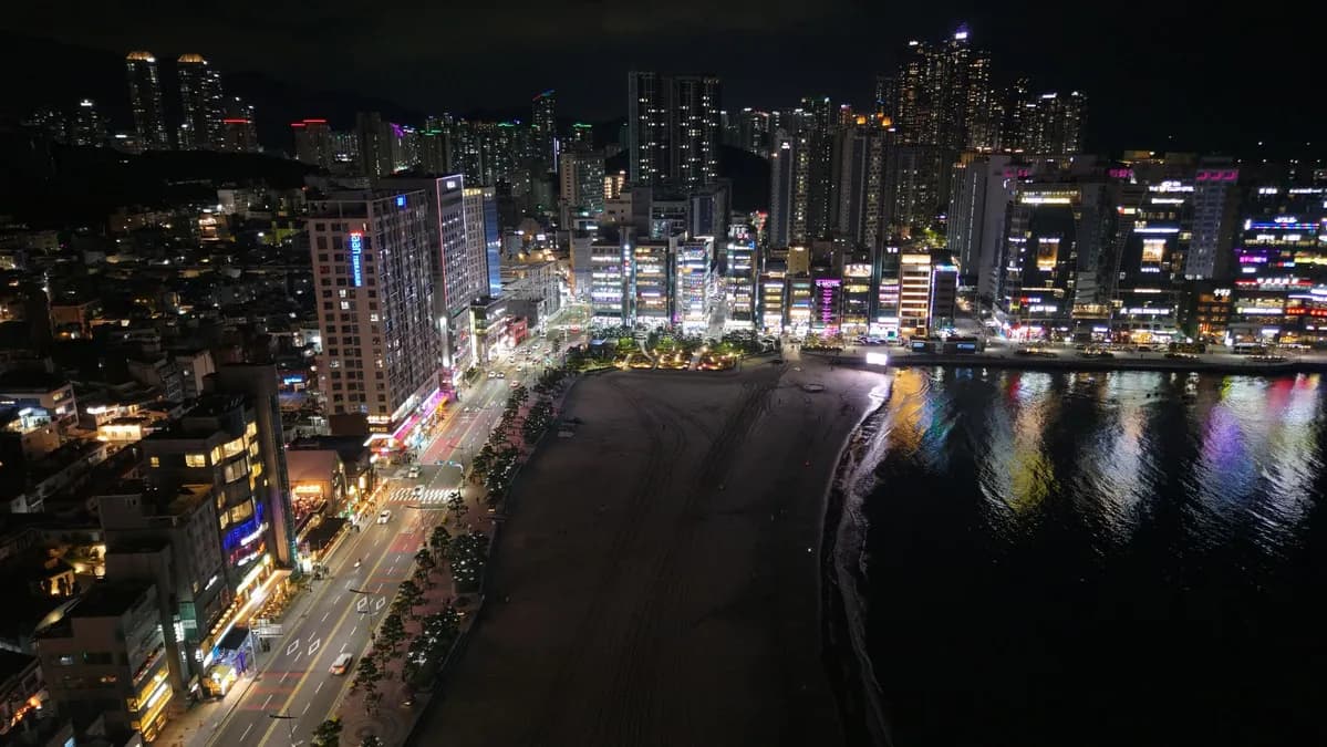 Deux Français inhumés à Busan 75 ans après la guerre de Corée