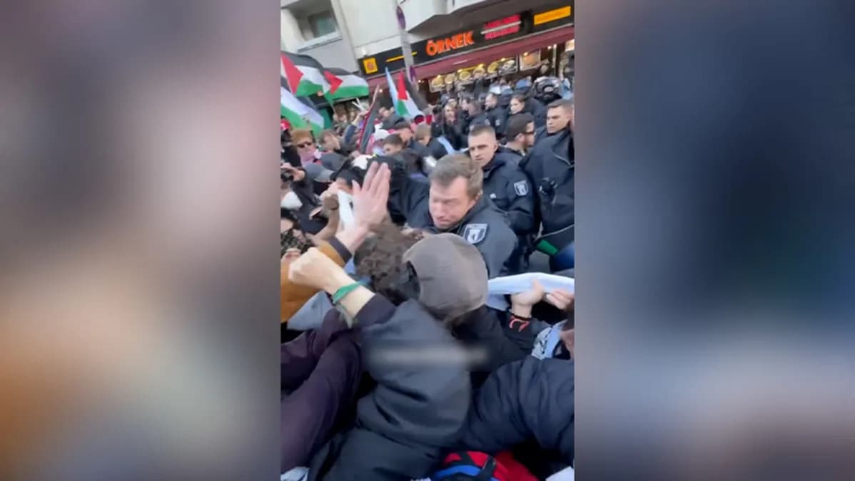 Berlin : intervention policière contre les manifestants lors du rassemblement du 78e anniversaire de la Nakba