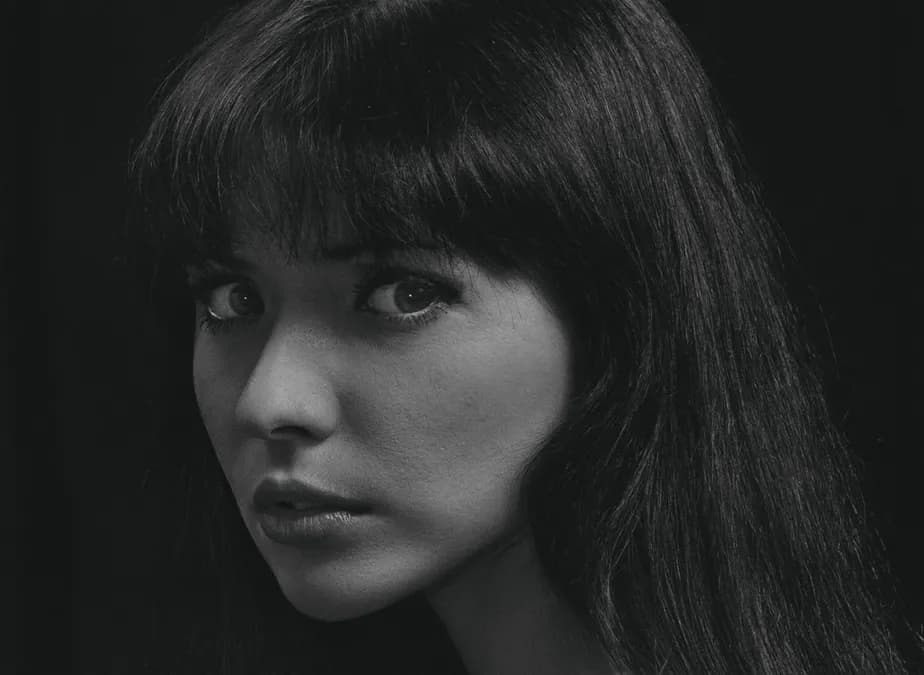 Claudine Longet : retour sur la carrière et la controverse judiciaire autour de la chanteuse et actrice