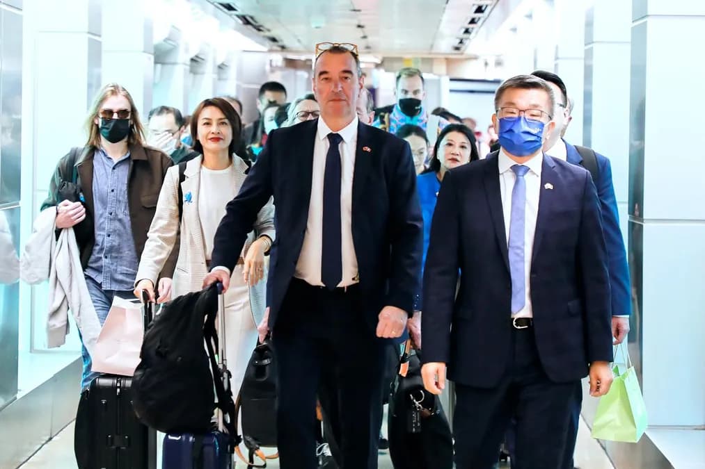 Diplomatie parlementaire vs diplomatie exécutive : quel poids à l’international ?
