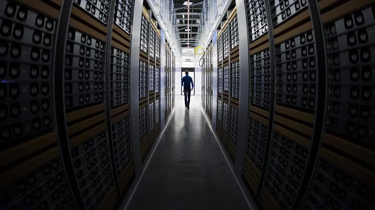 Maine et France face à l'explosion des data centers : une résistance en marche