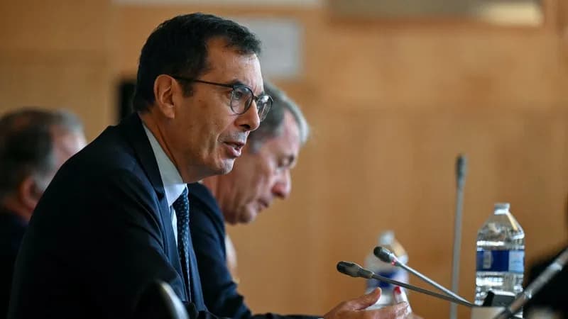 Retraites : le gouvernement cible plus de 5 milliards d'économies grâce à la sous‑indexation des pensions et à la réduction du plafond d'abattement fiscal dans le budget